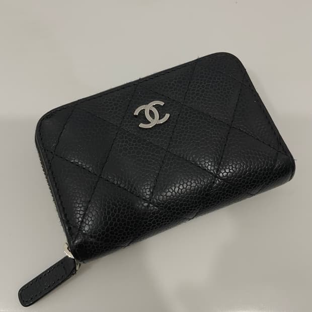 샤넬 클래식 퀄팅 지퍼 지갑