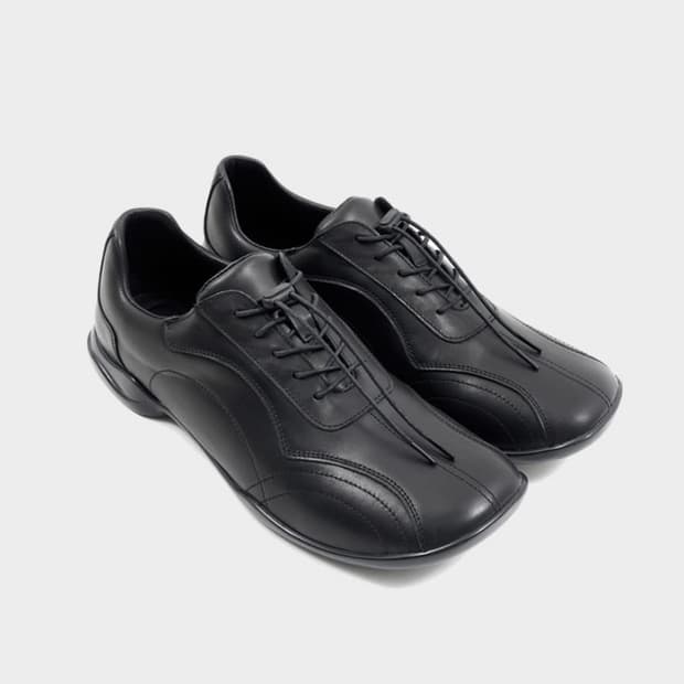 페몬트 스퀘어 레더 블랙 250