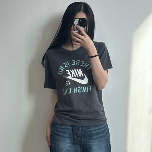 나이키 y2k 와투케 차콜 반팔 티셔츠