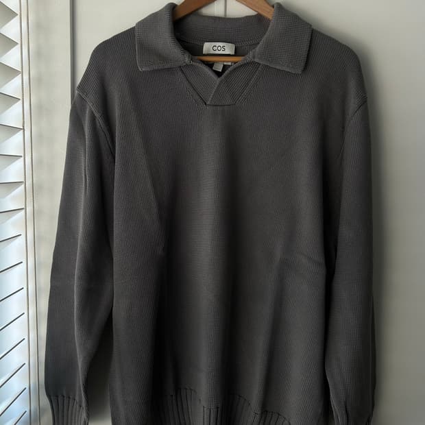 cos 오픈카라 니트