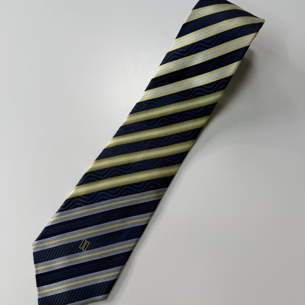 닥스(Daks) 실크 넥타이 9cm