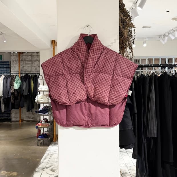 셀린느 핑크 트리오페 다운 베스트