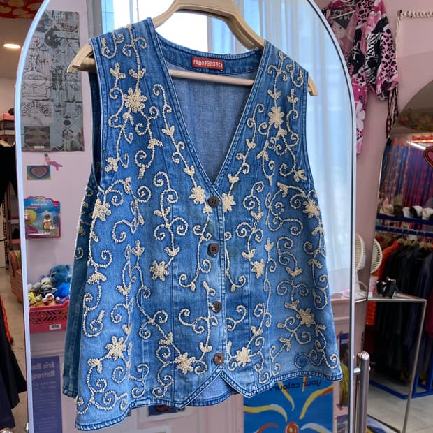 에스닉 자수 데님 베스트