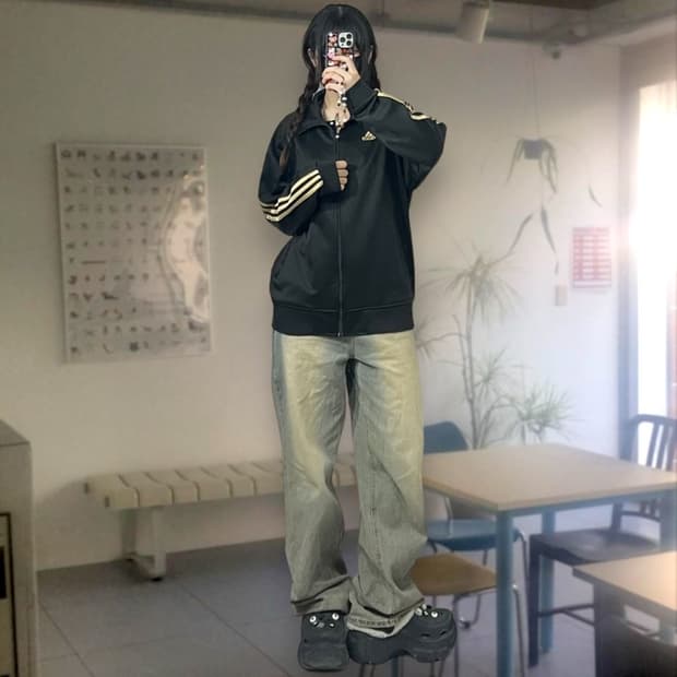 아디다스 검금 트랙탑