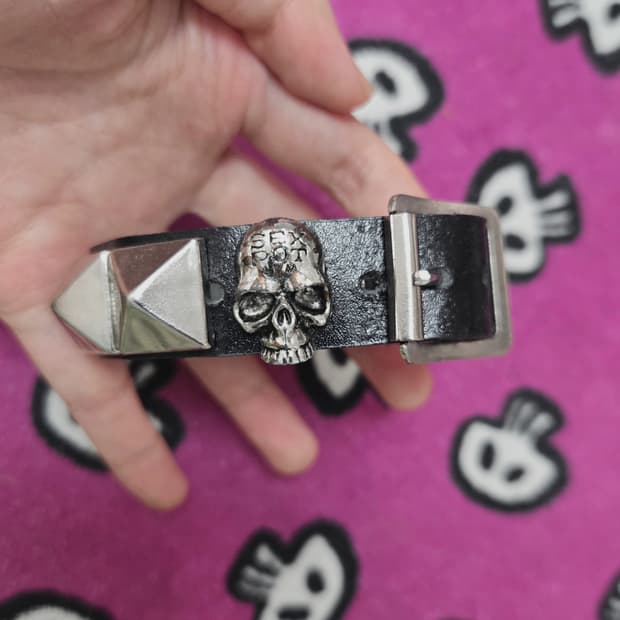 섹스팟리벤지 스컬 스터드 펑크팔찌
