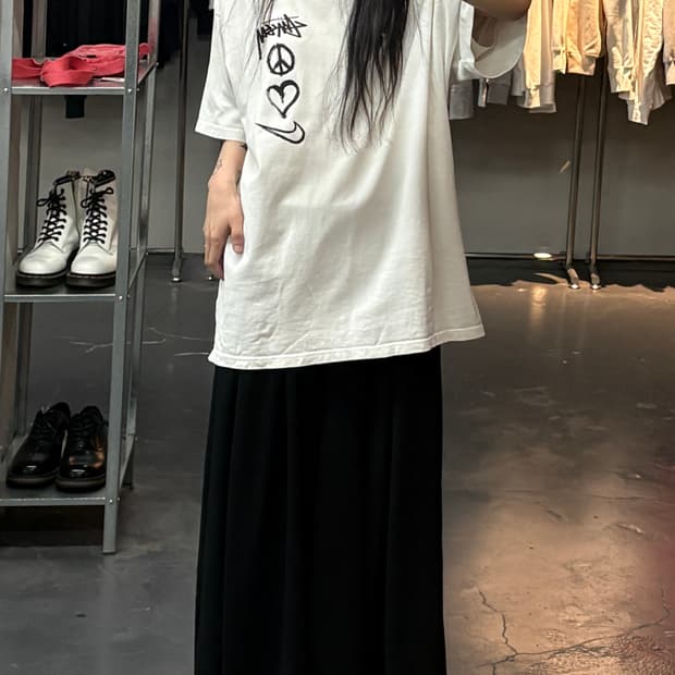 나이키 x 스투시 피스러브 스우시 화이트반팔 A3723