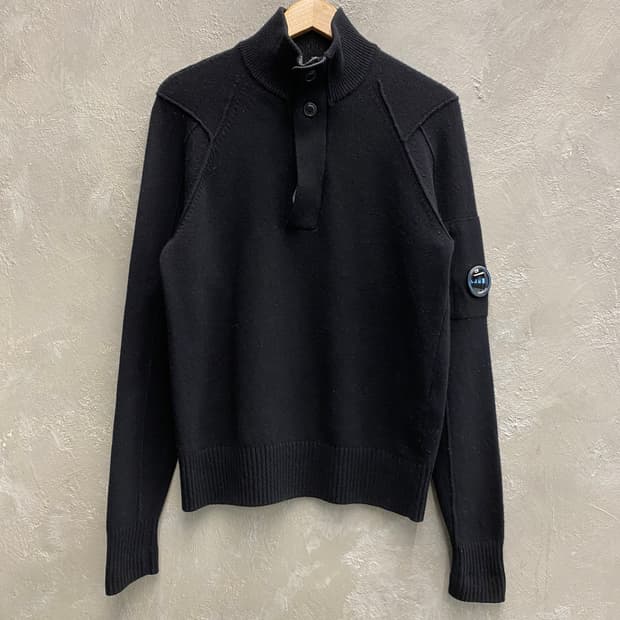 [46] C.P Company 씨피컴퍼니 하프집업 울 니트