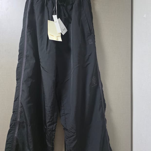 휴먼인덱스 트랙팬츠 Black/Purple 2사이즈 판매합니다