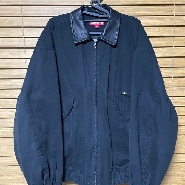 슈프림 23FW 레더칼라 유틸리티 자켓 L사이즈