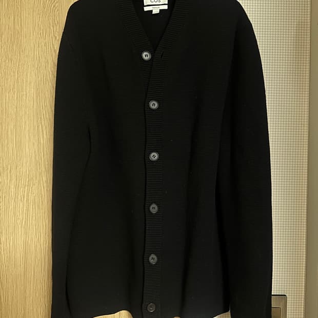 COS 블랙 니트 가디건 REGULAR (95)
