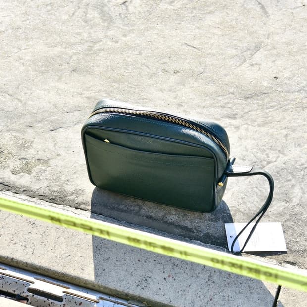 루이비통 칼루가 클러치백 (정품)