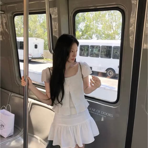 (사진상 세트)leeds  wendy flare blouse,skirt