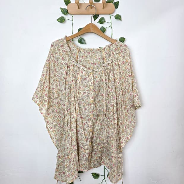 잔꽃 판쵸 블라우스