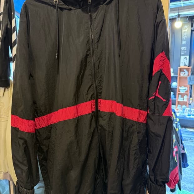 조던 검빨 바람막이 