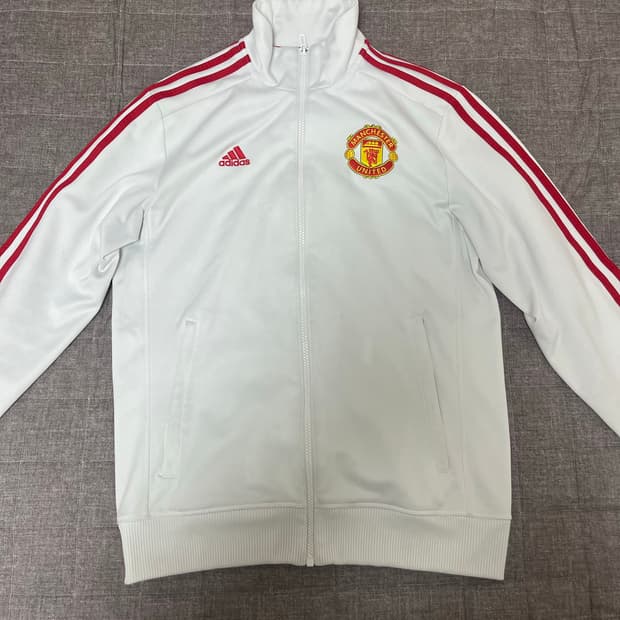 맨유 아디다스 져지 흰빨 화이트 m사이즈