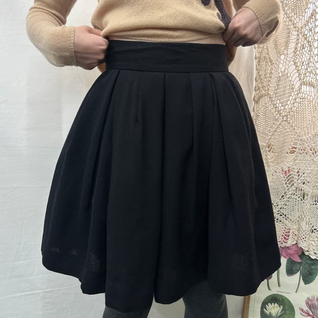 g.v.g.v. volume skirt