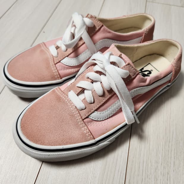 반스 올드스쿨 뮬 파우더 핑크 트루 화이트 사이즈225

실착은 3회 정