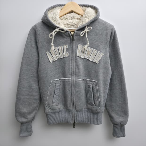 [L] 아베크롬비 크롭 뽀글이 후드집업 y2k 대장템