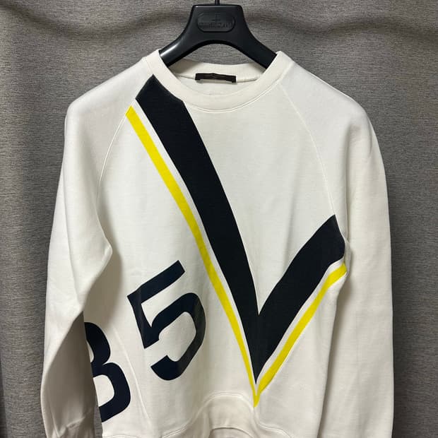 루이비통 아메리칸컵 로고 맨투맨 (L)