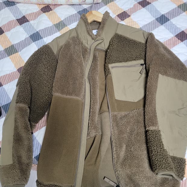 유니엔가 후리스 m