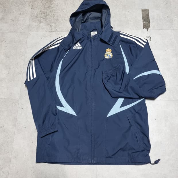 아디다스 레알 마드리드 바람막이