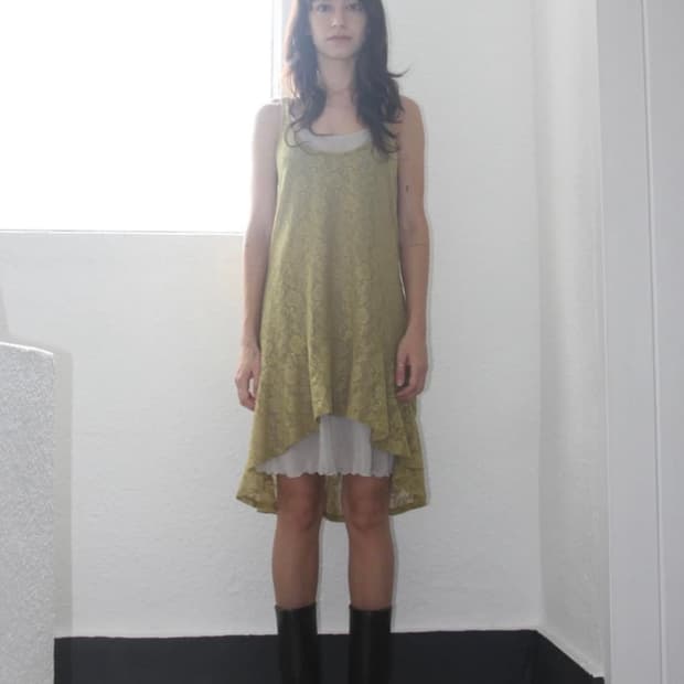 아모르샤이 Lace Flare Dress - olive