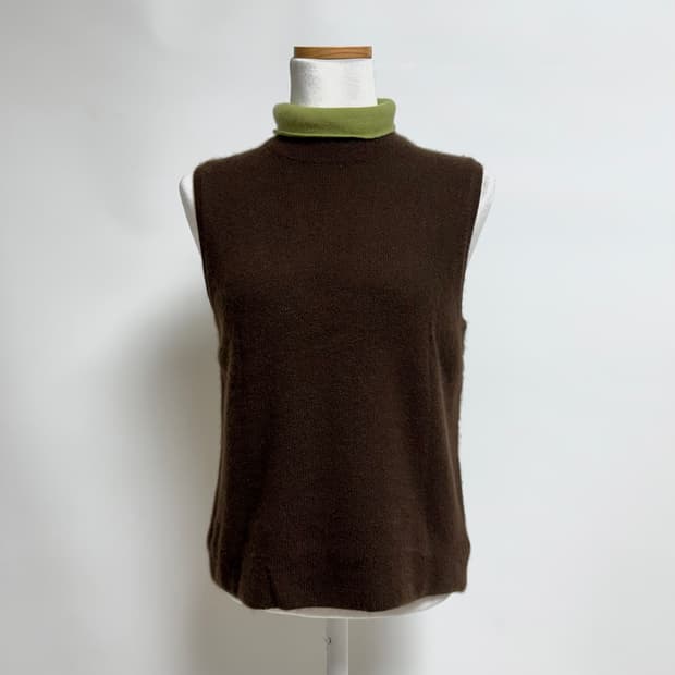 [캐시미어 100%] 🌰밤색 🍋‍🟩라임 배색 하프넥 목폴라 조끼