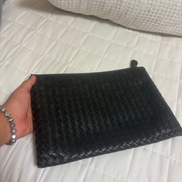 보테가 클러치백