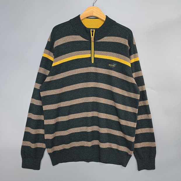 울시(Wolsey) 울100 하프집업 스트라이프 니트 105