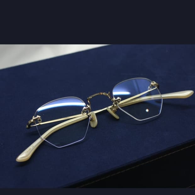 삽니다) 레스카 무테 LEO 골드 삽니다.