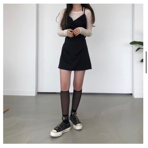 라뇨 체리퀴리 백 스트링 원피스
