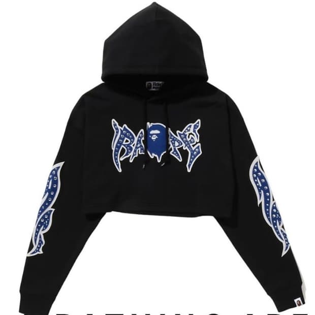 베이프 그래피티 스타드 크롭 후드