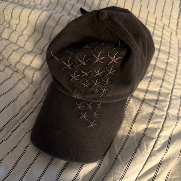 더콜디스트모먼트 볼캡 XL