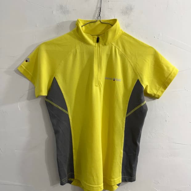 Mont-bell yellow jersey top