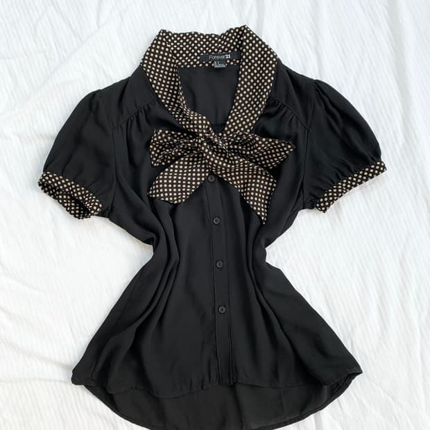 Forever21 도트 공겜여주깔 블라우스