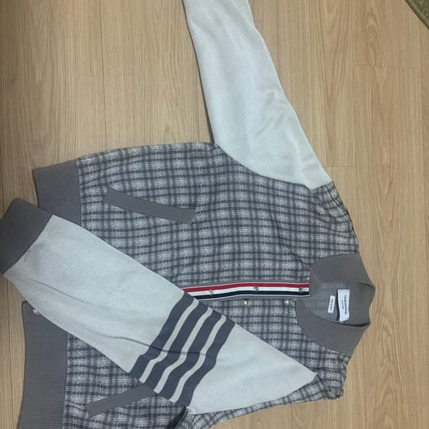 톰브라운 가디건