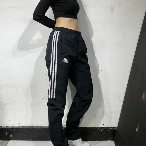 아디다스 블랙 화이트 삼선 트레이닝 팬츠 M