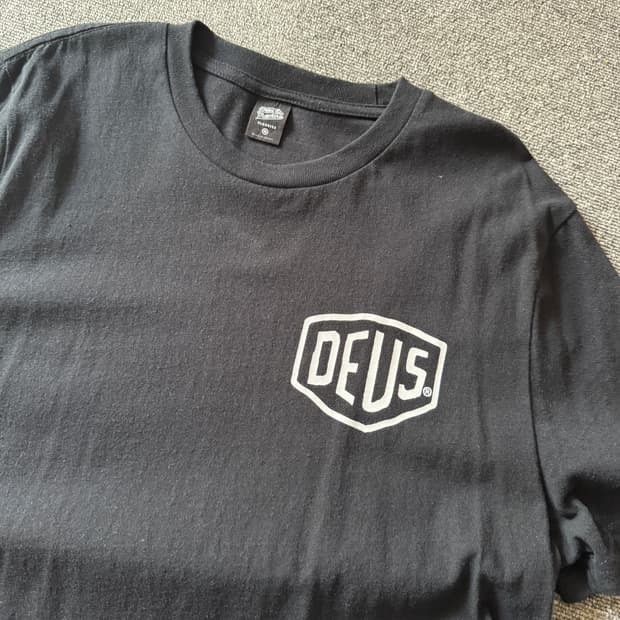 데우스 엑스 마키나 비아리츠 어드레스 티셔츠 블랙