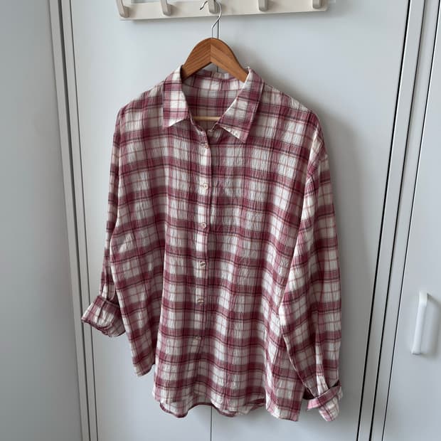 Earth music 얼스뮤직 분홍 체크 남방 셔츠