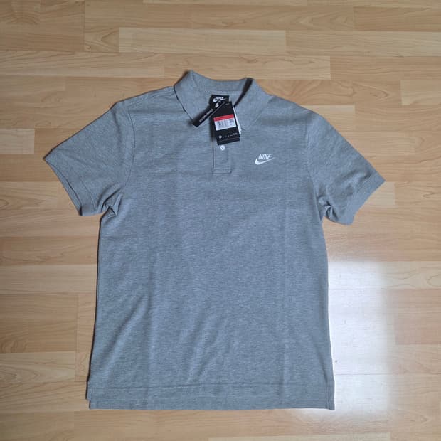 (새상품)나이키 NSW 카라 반팔 티셔츠 그레이 L, 100 CJ4457