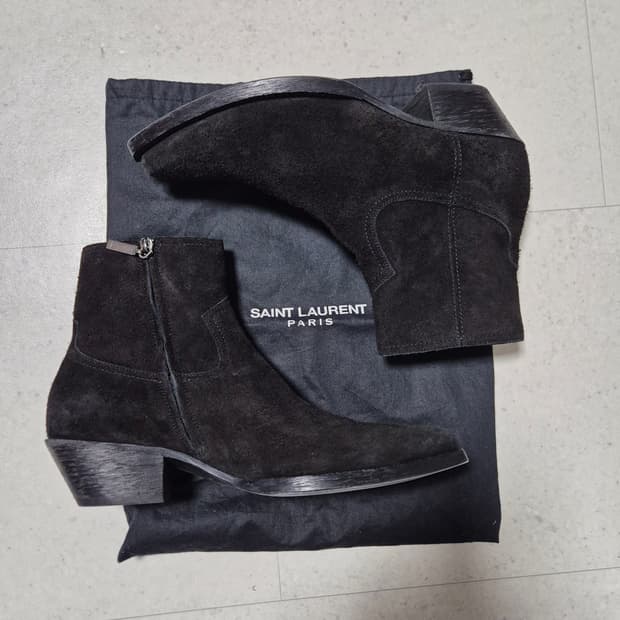 생로랑 루카스 스웨이드 부츠 블랙 41.5