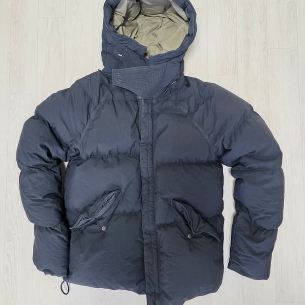 텐씨 Ten C 아틱 블랙 48