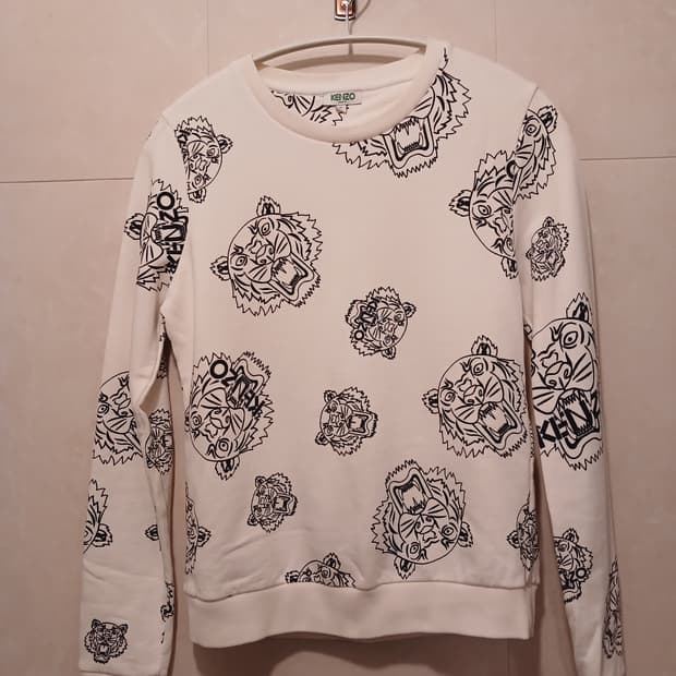 겐조 정품 여성 맨투맨 S 사이즈