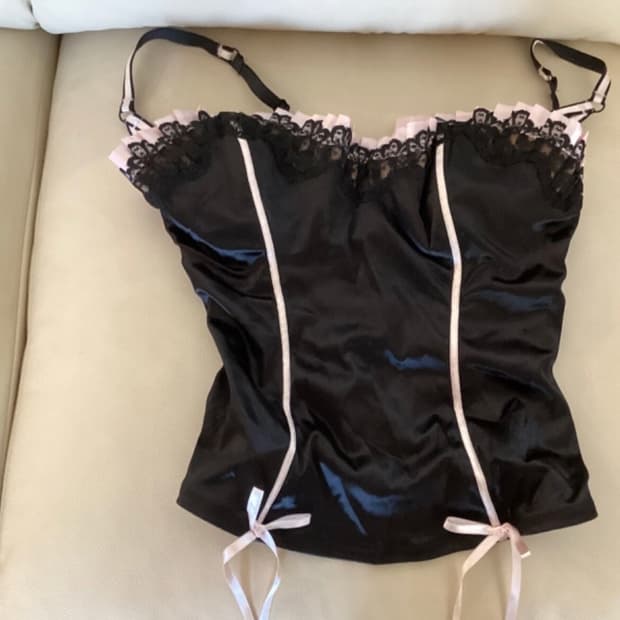 빅토리아시크릿 블랙핑크 코르셋 캐미솔 36C (택 달린 새상품)