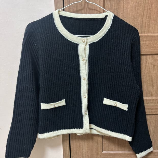 🖤 [세련&귀요미] 클래식 꽈배기 배색 가디건 🖤