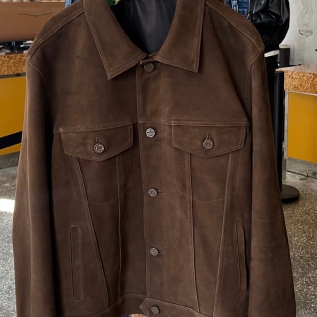 STU 스웨이드 트러커