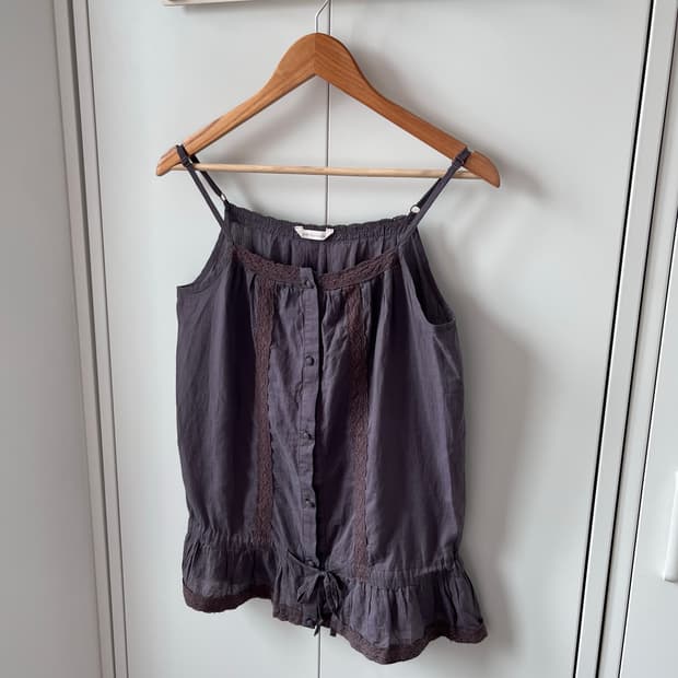 Basic tone clothes 퍼플 레이스 셔링 슬리브리스