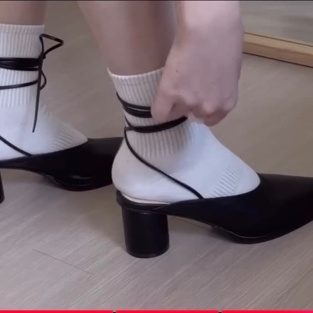 에이블리 윤비누 스트랩 미들힐 뮬