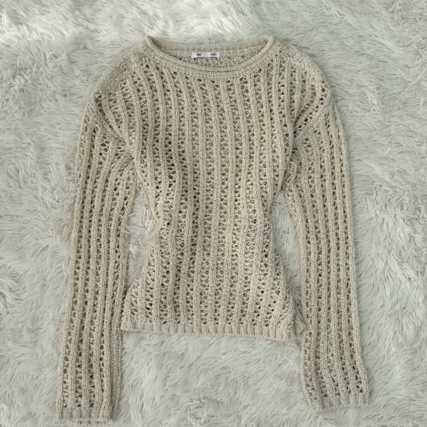 GU 크림 메쉬 니트