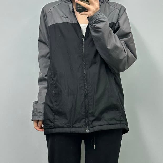 00s 나이키 스우시 배색 바람막이